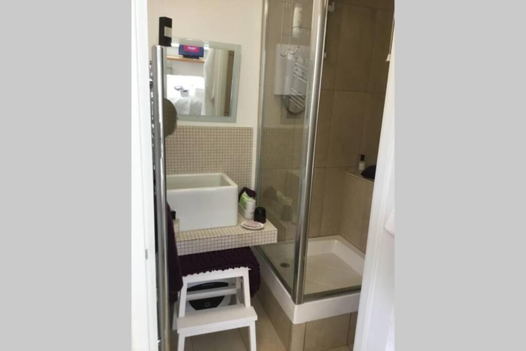 The Hideaway - Kent Apartment Sole Street Ngoại thất bức ảnh