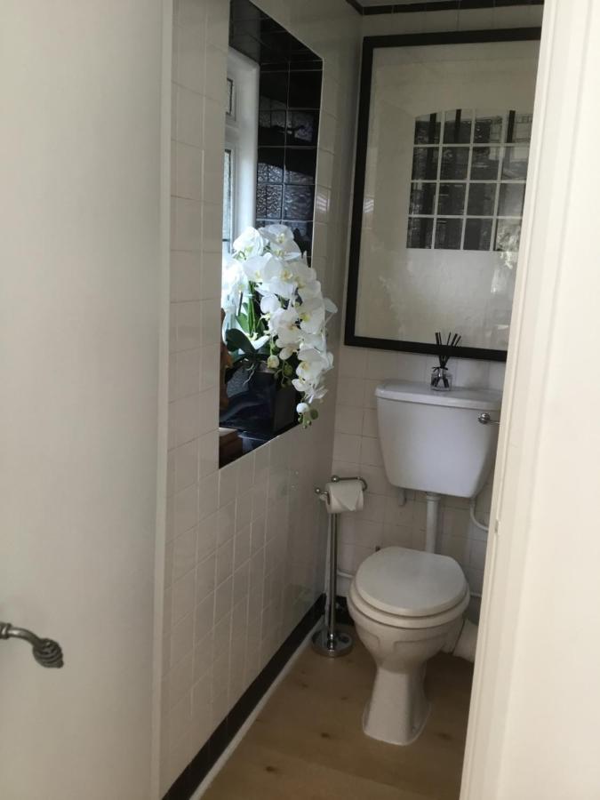 The Hideaway - Kent Apartment Sole Street Ngoại thất bức ảnh